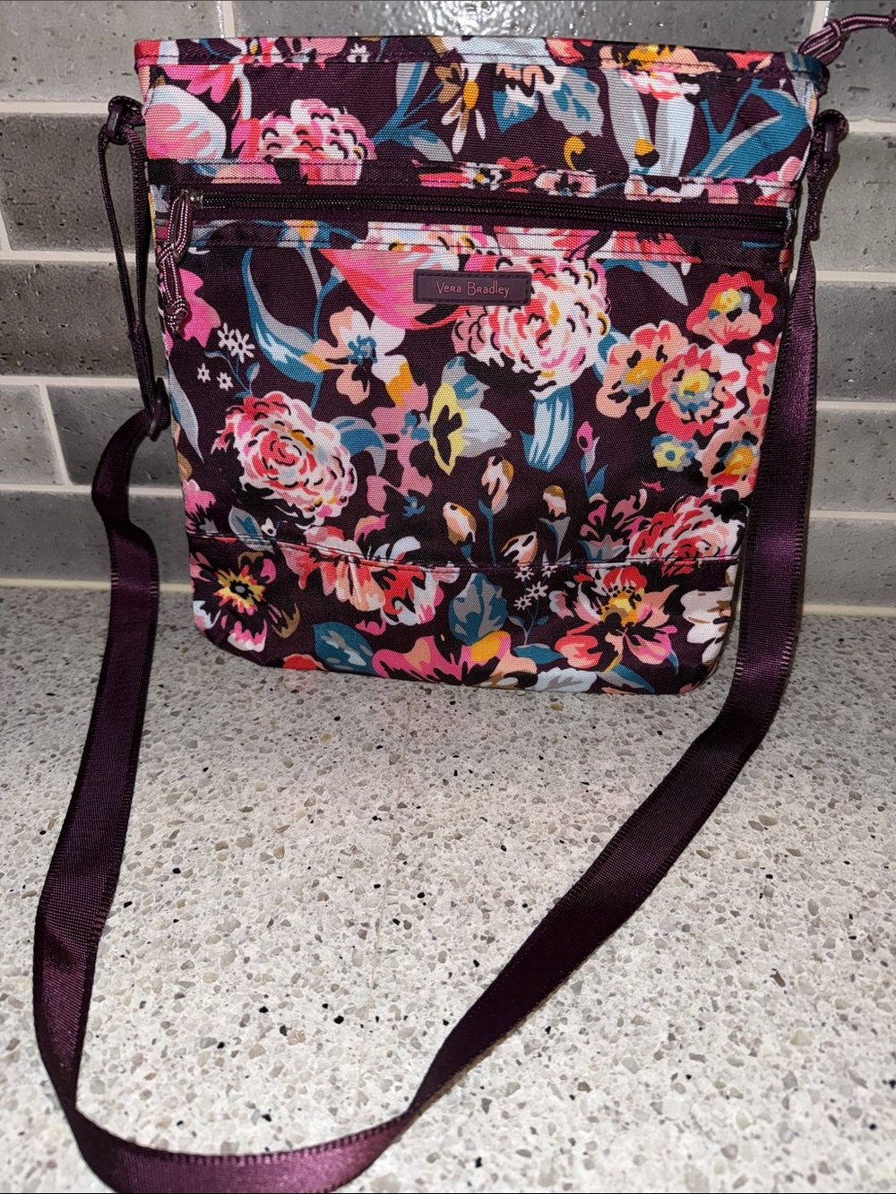 Vera Bradley Lighten Up Hipster in Indiana Blossoms. Like New Condition